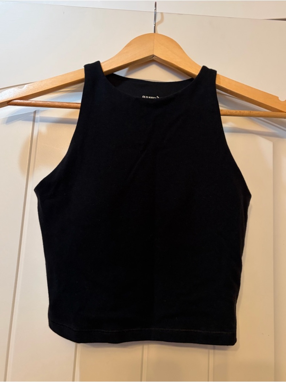 Old Navy Black High-Neck Crop Tank - Women